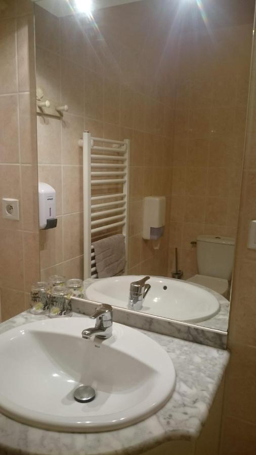 Chambres D'Hotes De L'Auberge L'Astrassadou Rézentières Екстериор снимка